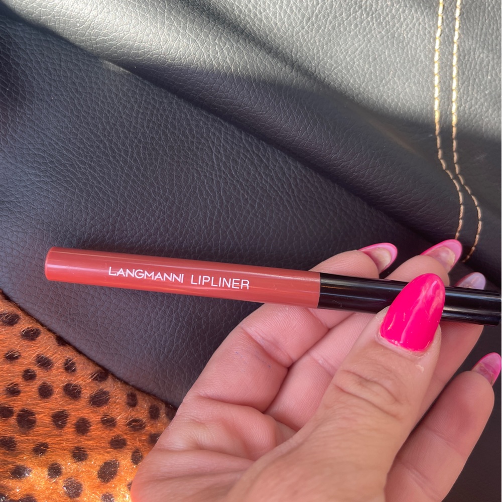Best Land Langmanni Brownish Red lip liner NEW